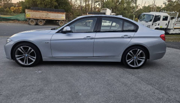 2013 BMW 320i sport f30 4.jpg